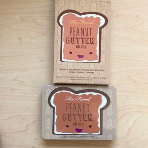 Too Faced PEANUT BUTTER & JELLY EYE SHADOW PALETTE